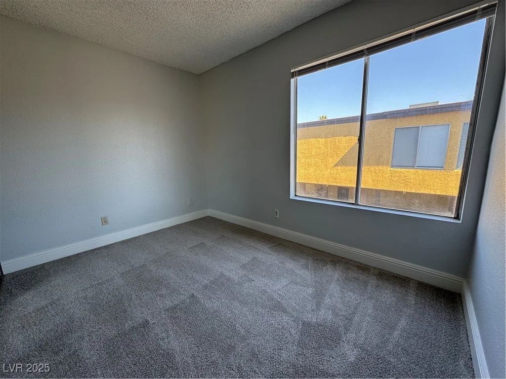 1460 Hialeah, Las Vegas, NV 89119