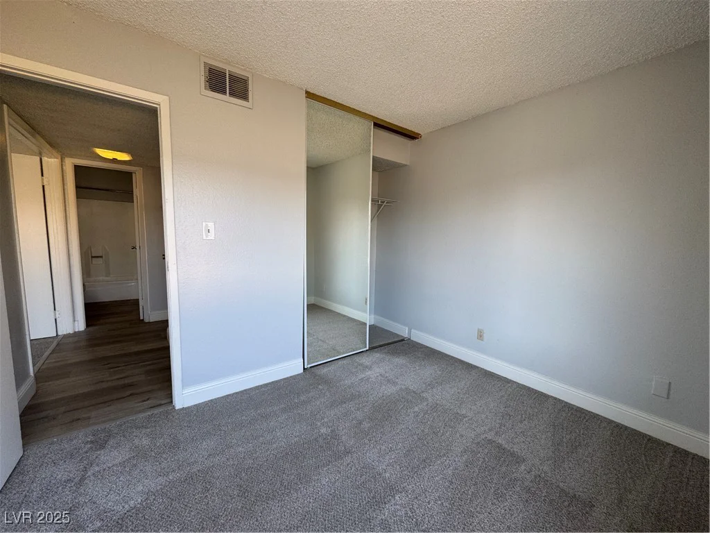 1460 Hialeah, Las Vegas, NV 89119