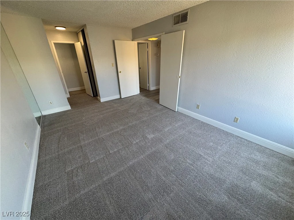 1460 Hialeah, Las Vegas, NV 89119