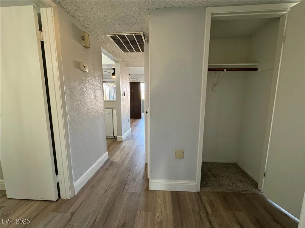 1460 Hialeah, Las Vegas, NV 89119