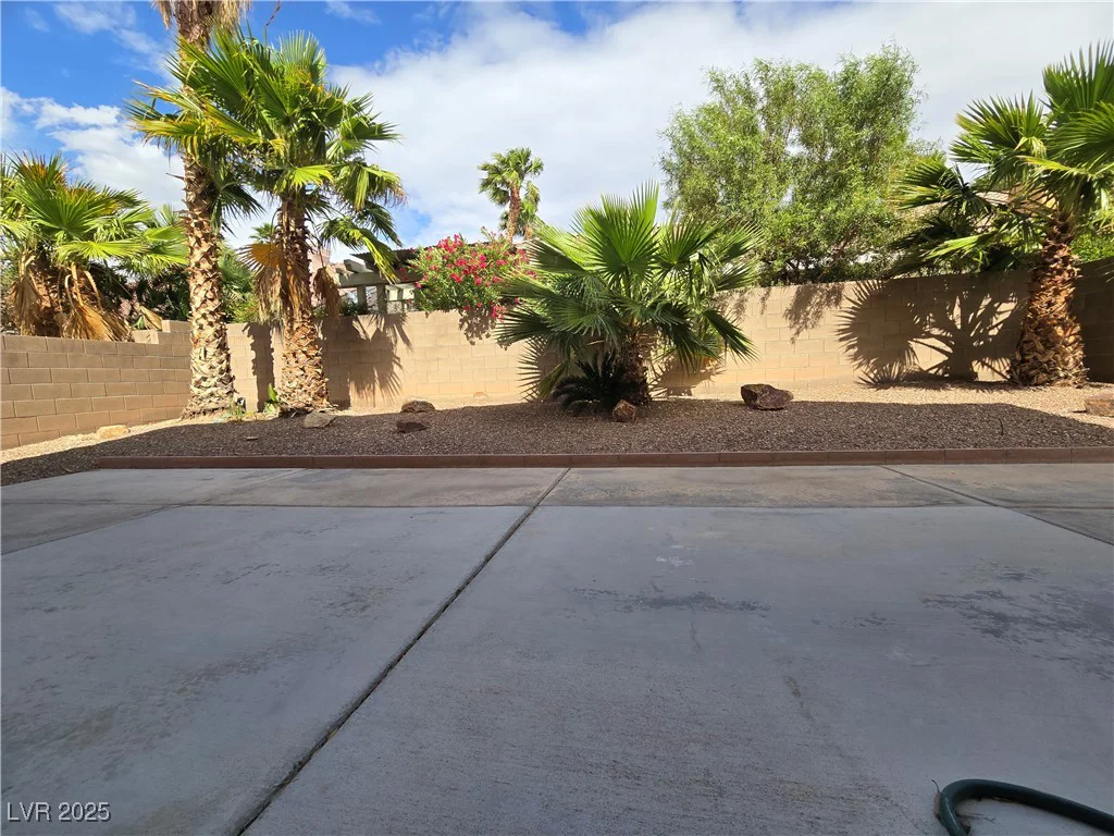 6638 Babys Tear, Las Vegas, NV 89148