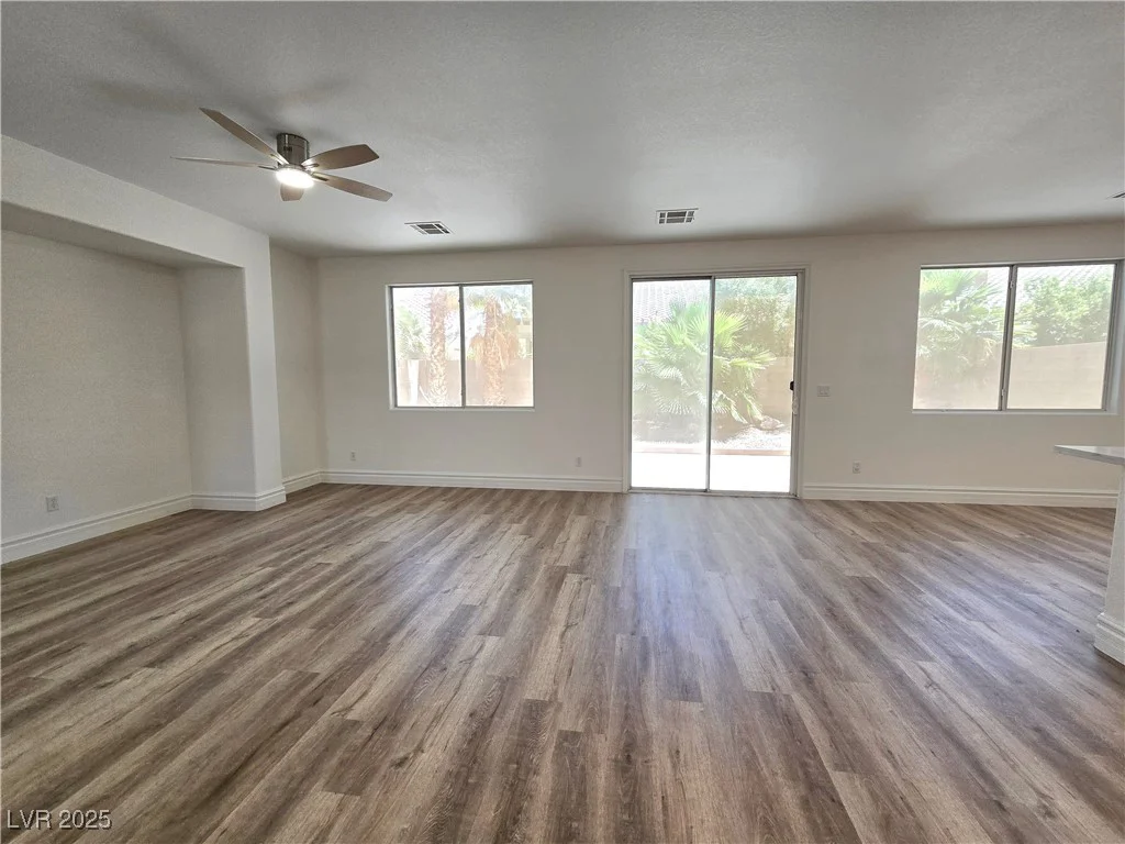 6638 Babys Tear, Las Vegas, NV 89148