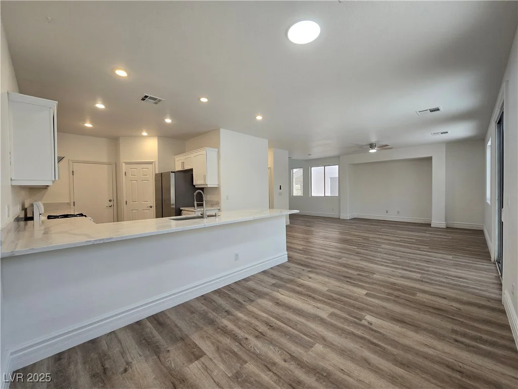 6638 Babys Tear, Las Vegas, NV 89148