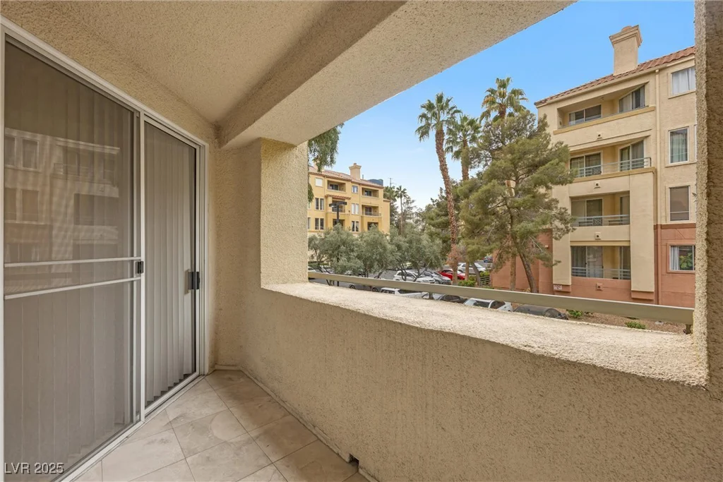 270 Flamingo, Las Vegas, NV 89169