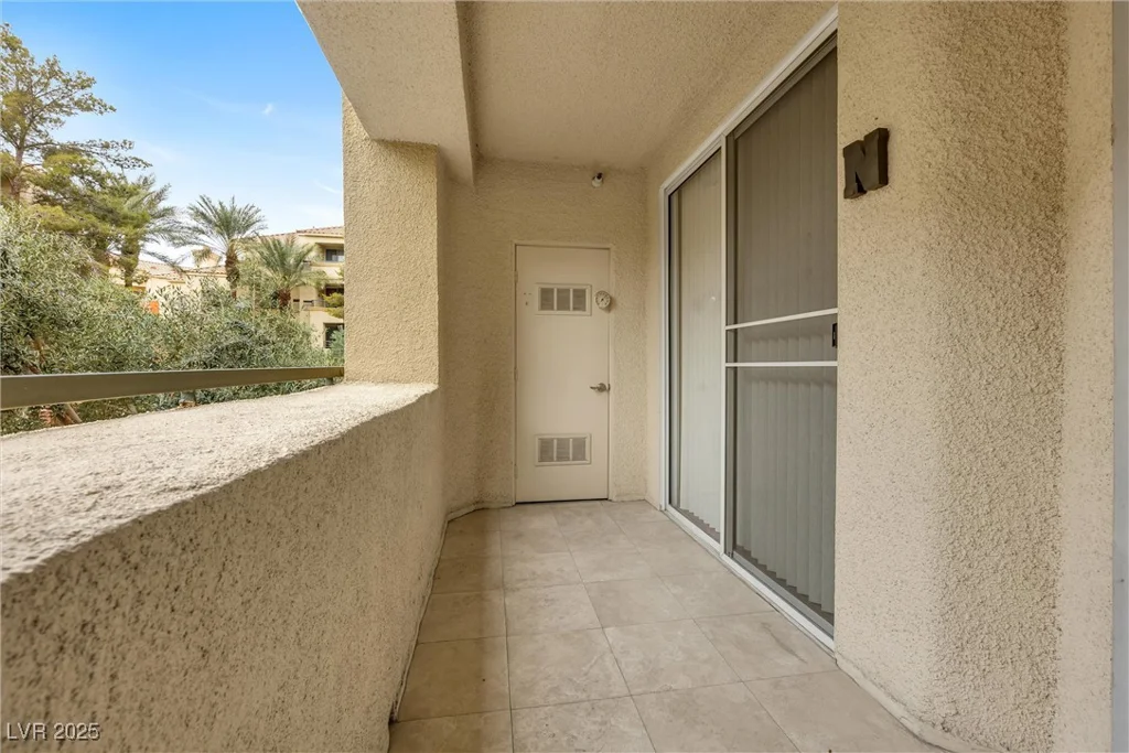 270 Flamingo, Las Vegas, NV 89169