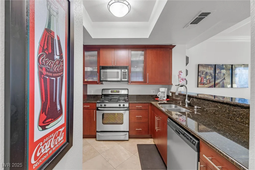 270 Flamingo, Las Vegas, NV 89169