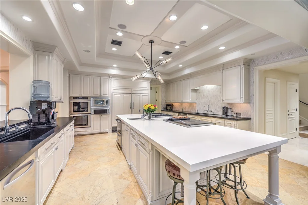 30 Augusta Canyon, Las Vegas, NV 89141