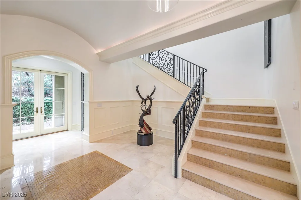 30 Augusta Canyon, Las Vegas, NV 89141