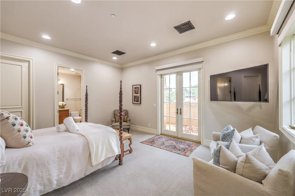 30 Augusta Canyon, Las Vegas, NV 89141