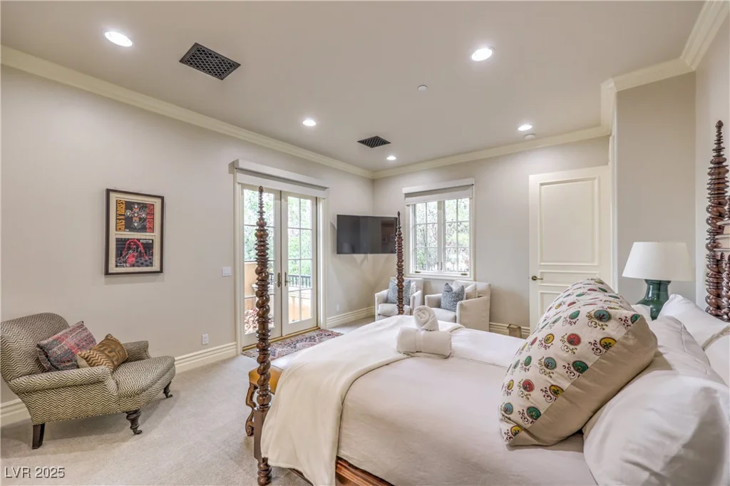 30 Augusta Canyon, Las Vegas, NV 89141
