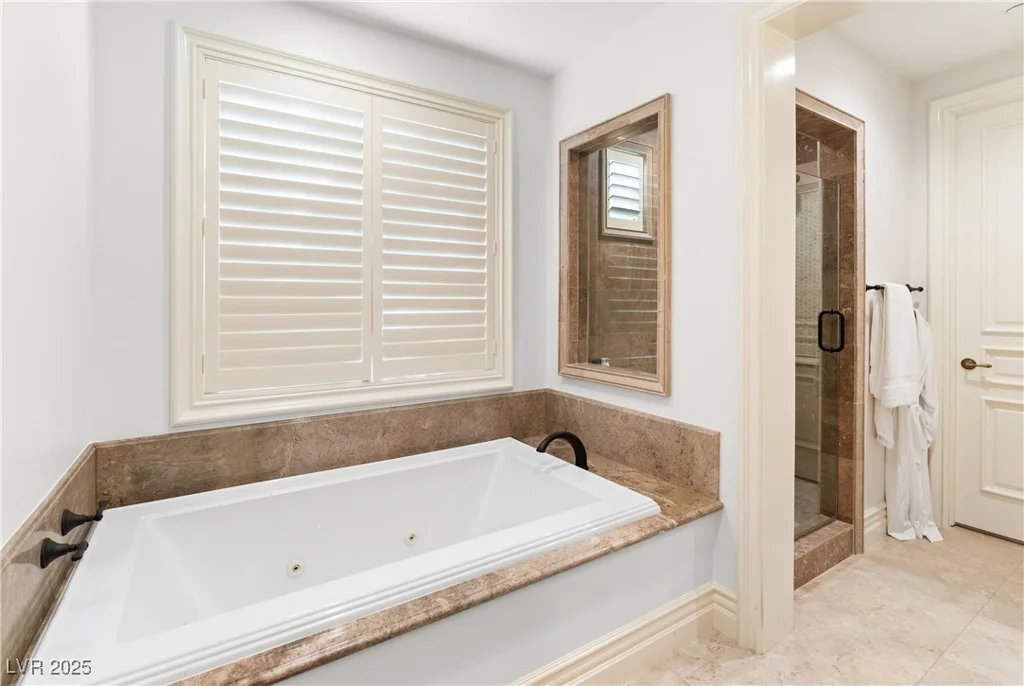 30 Augusta Canyon, Las Vegas, NV 89141
