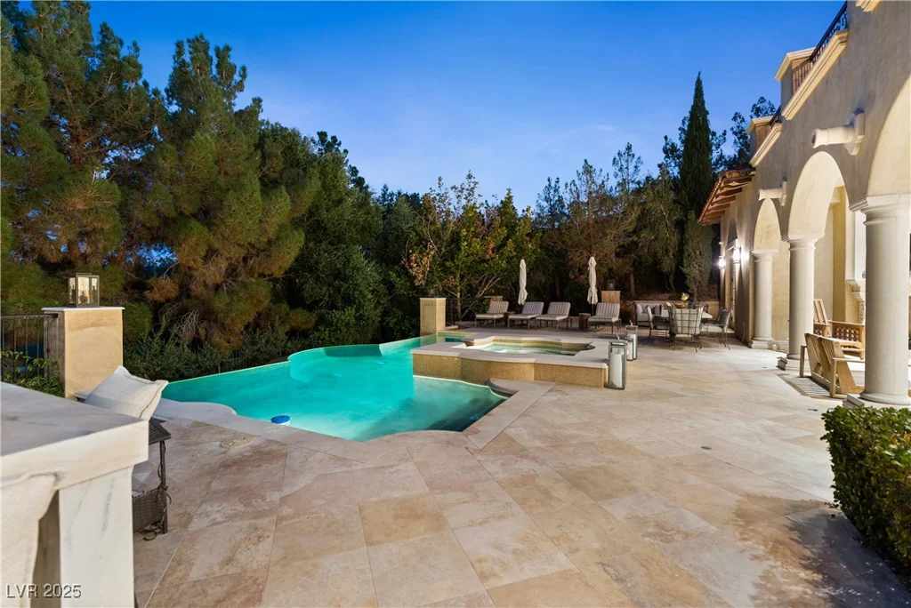 30 Augusta Canyon, Las Vegas, NV 89141