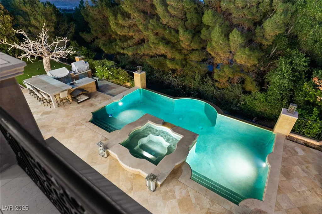 30 Augusta Canyon, Las Vegas, NV 89141