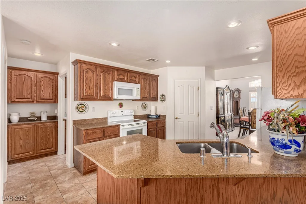 6781 Southgate, Pahrump, NV 89061