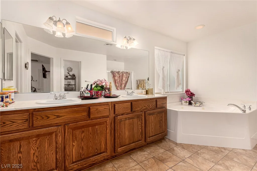 6781 Southgate, Pahrump, NV 89061