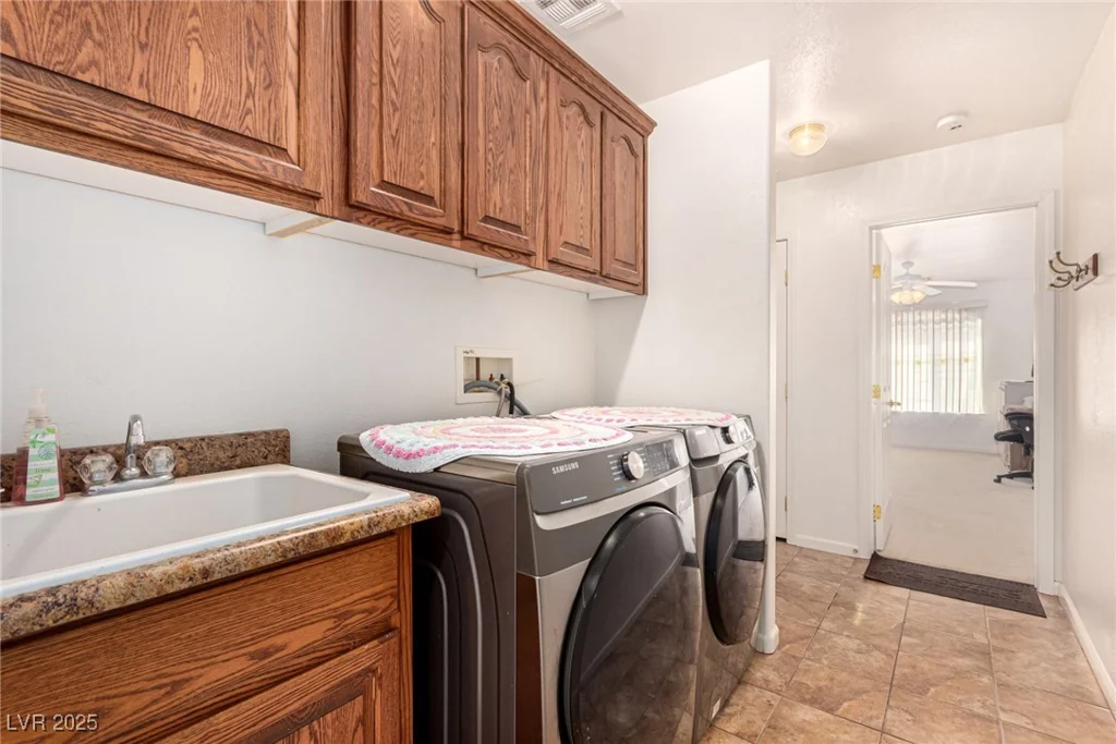 6781 Southgate, Pahrump, NV 89061