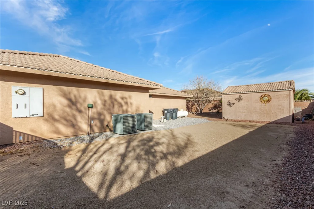 6781 Southgate, Pahrump, NV 89061