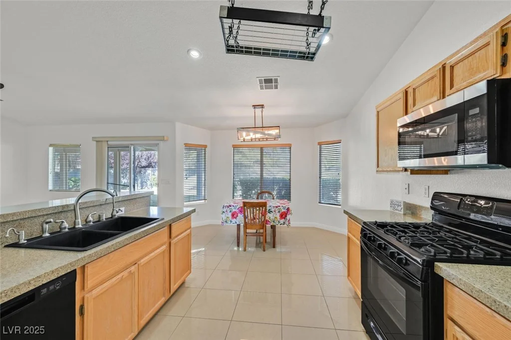 4624 Windy Hollow, Las Vegas, NV 89130
