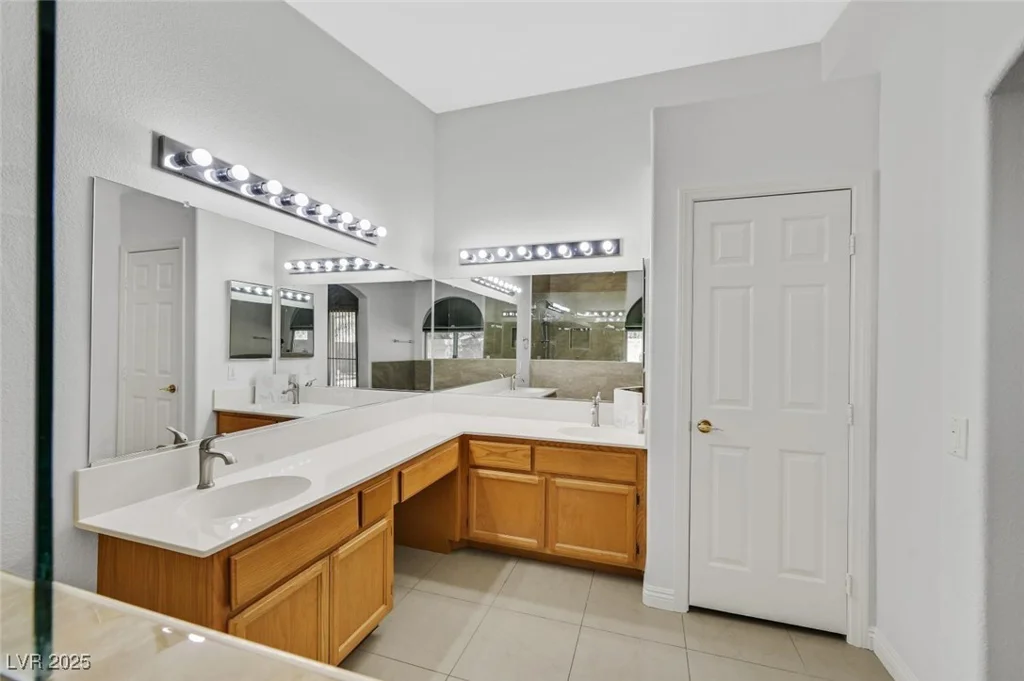 4624 Windy Hollow, Las Vegas, NV 89130