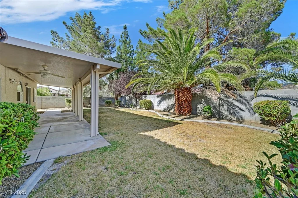 4624 Windy Hollow, Las Vegas, NV 89130