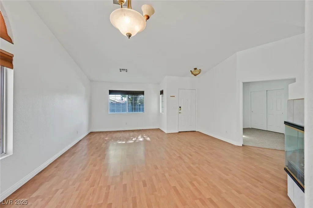 4624 Windy Hollow, Las Vegas, NV 89130