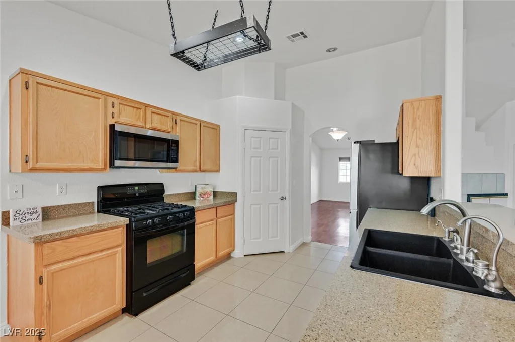 4624 Windy Hollow, Las Vegas, NV 89130