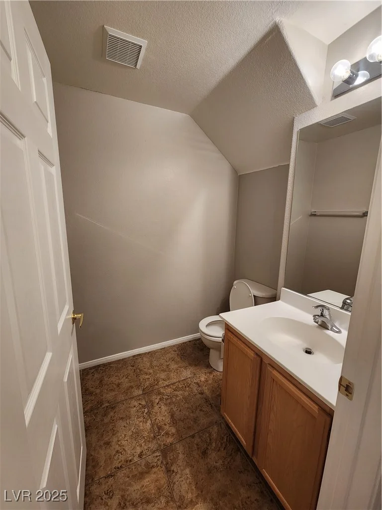 10231 Deerfield Beach, Las Vegas, NV 89129