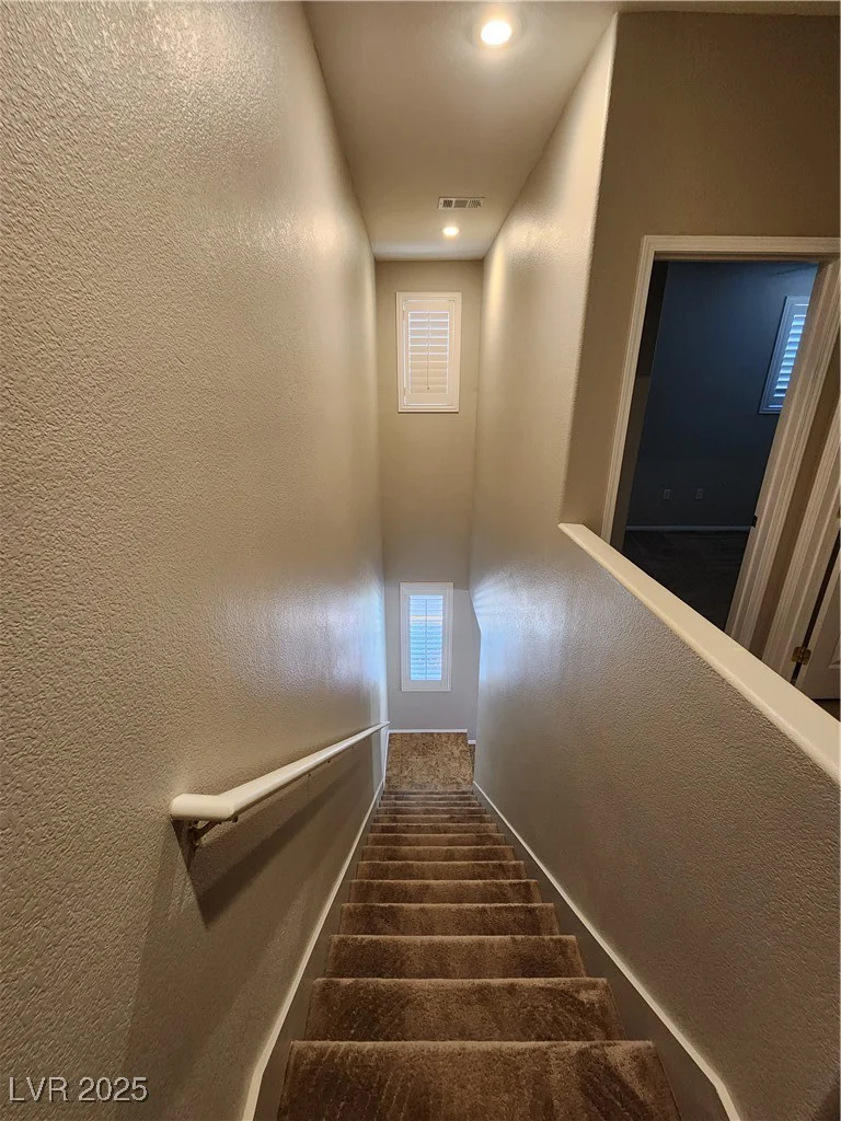 10231 Deerfield Beach, Las Vegas, NV 89129