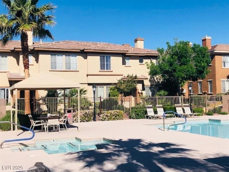 10231 Deerfield Beach, Las Vegas, NV 89129