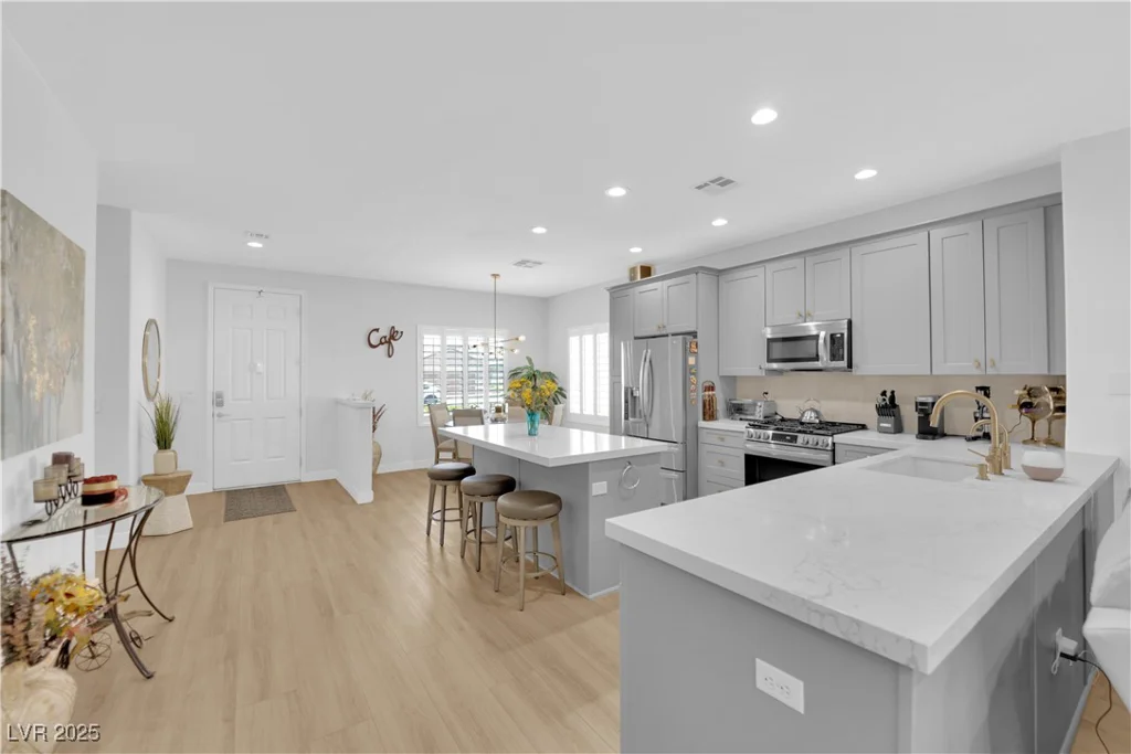 2279 Keego Harbor, Henderson, NV 89052
