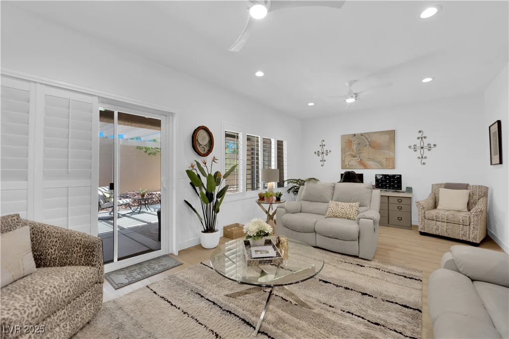 2279 Keego Harbor, Henderson, NV 89052