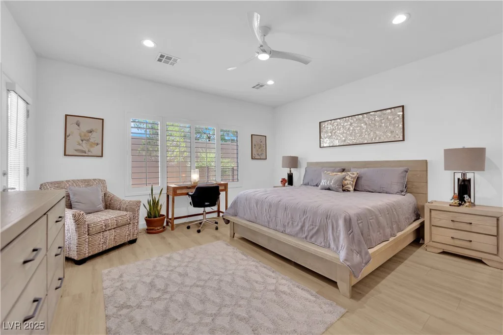 2279 Keego Harbor, Henderson, NV 89052