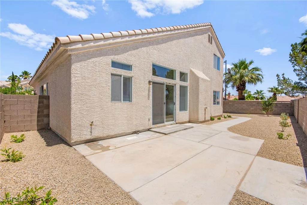 9011 Aldershot, Las Vegas, NV 89147