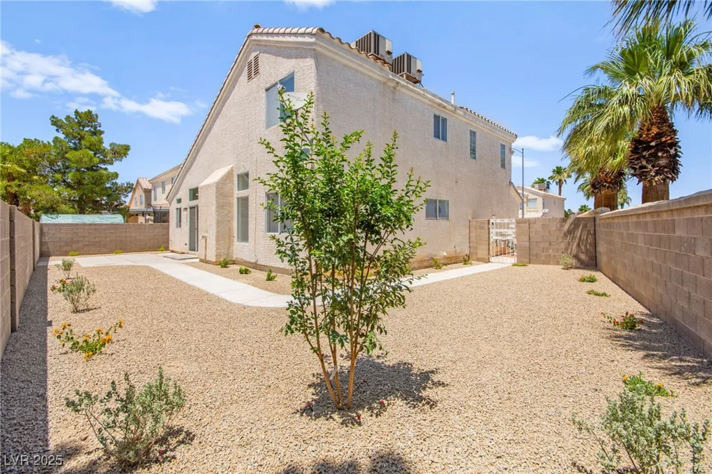9011 Aldershot, Las Vegas, NV 89147