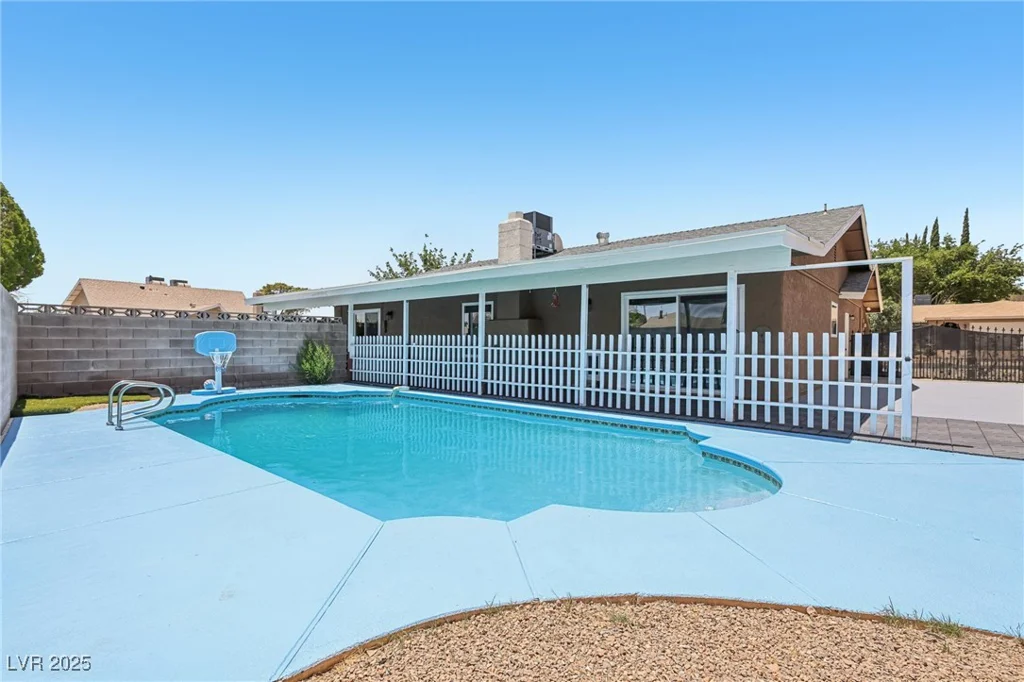 667 Del Prado, Boulder City, NV 89005