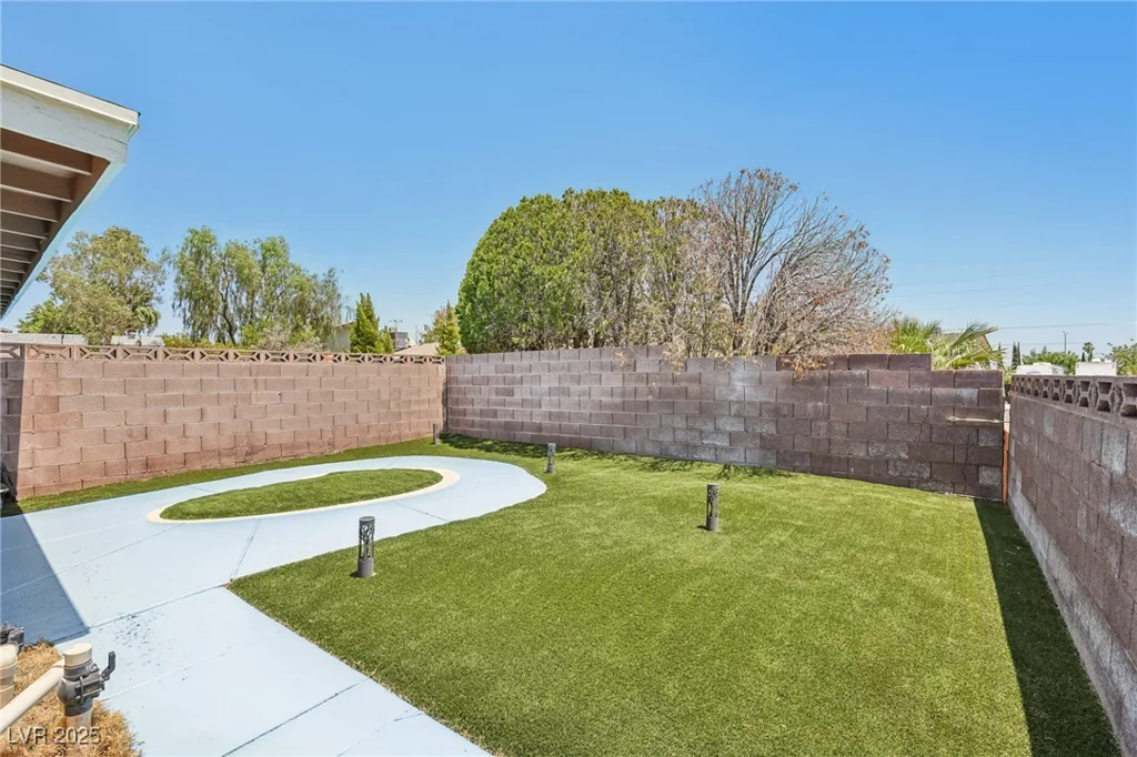 667 Del Prado, Boulder City, NV 89005