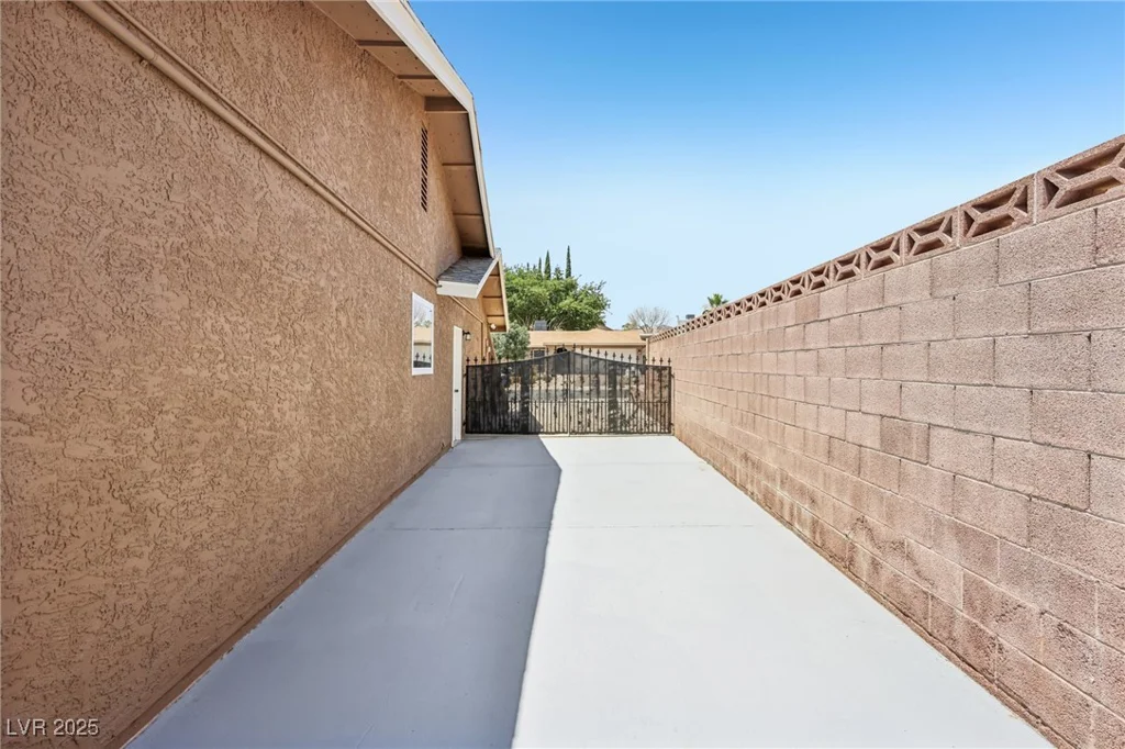 667 Del Prado, Boulder City, NV 89005