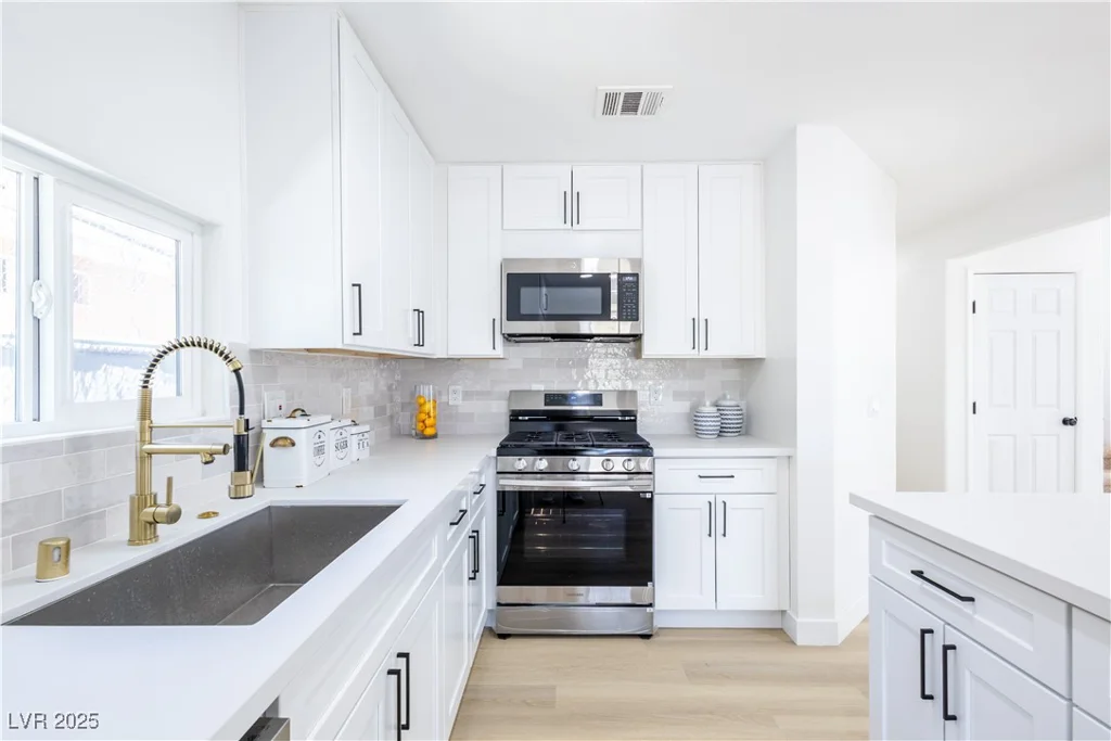 5264 Silverheart, Las Vegas, NV 89142