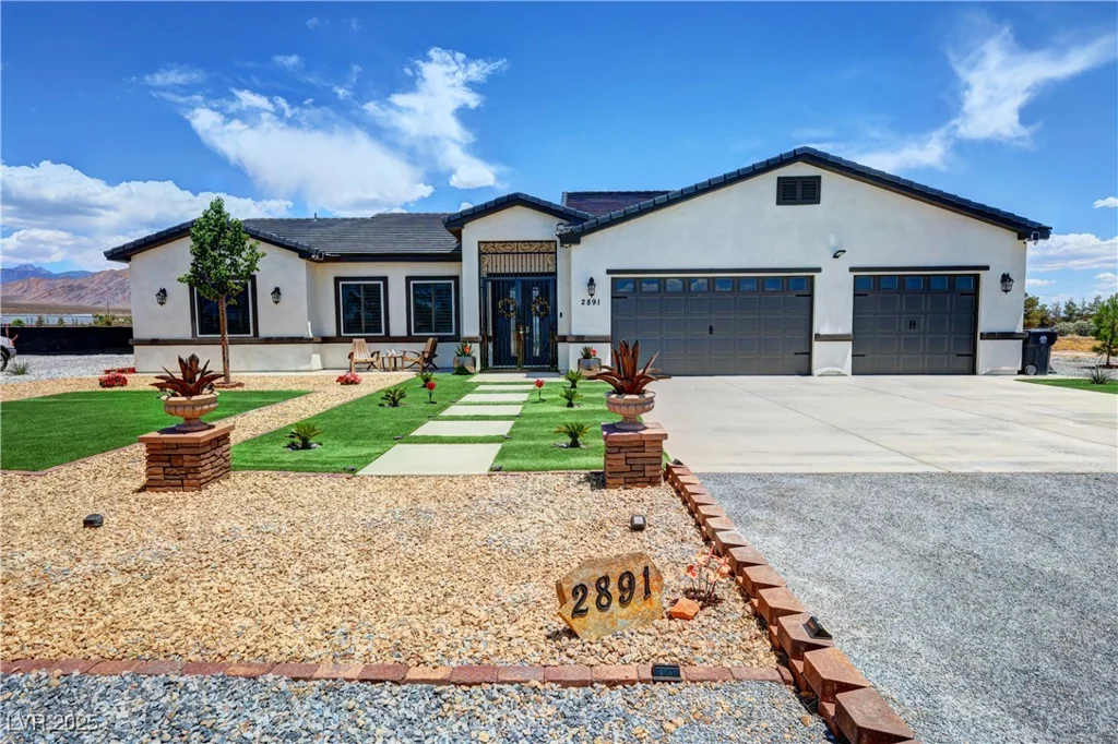 2891 Rainbow, Pahrump, NV 89048