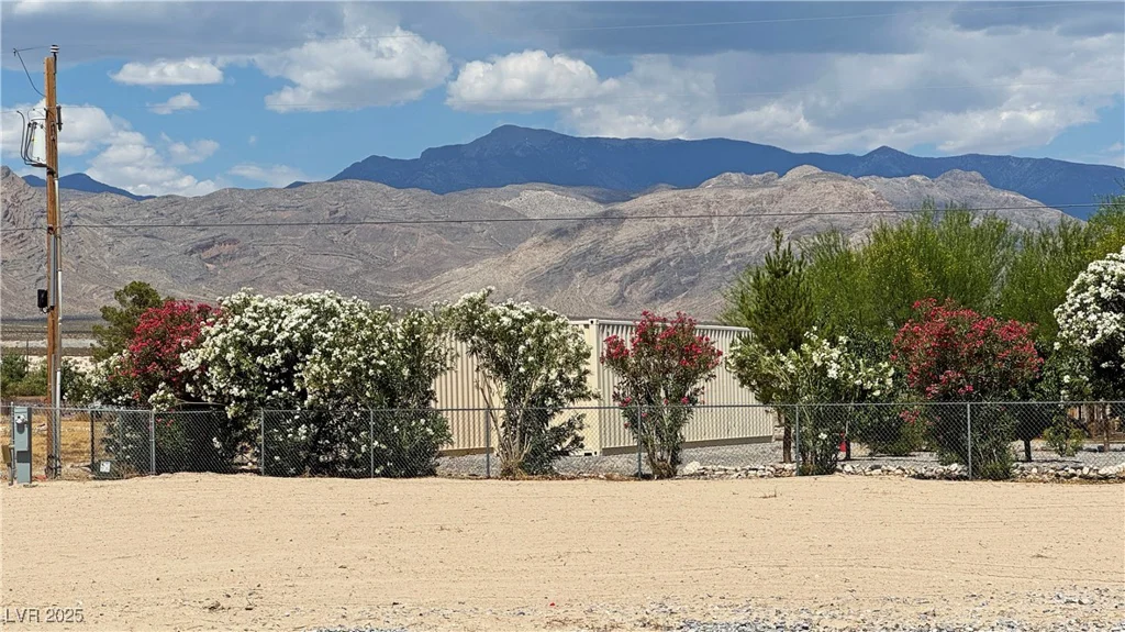 2891 Rainbow, Pahrump, NV 89048