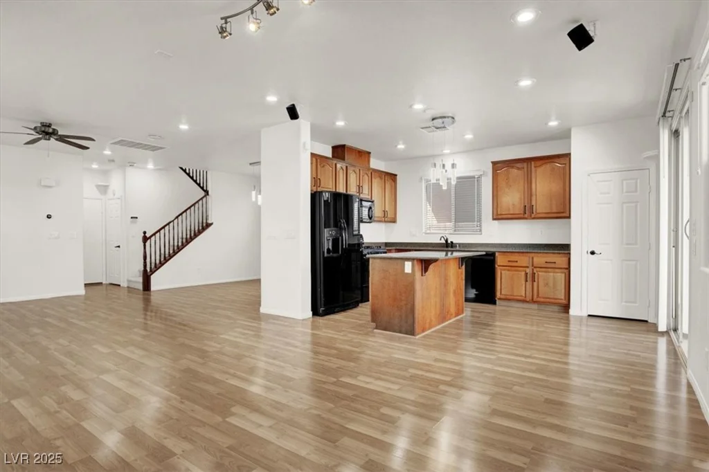 7814 Granite City, Las Vegas, NV 89166