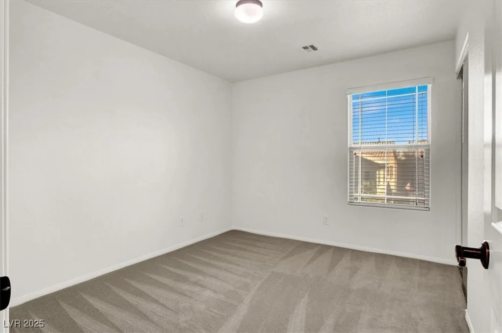 7814 Granite City, Las Vegas, NV 89166