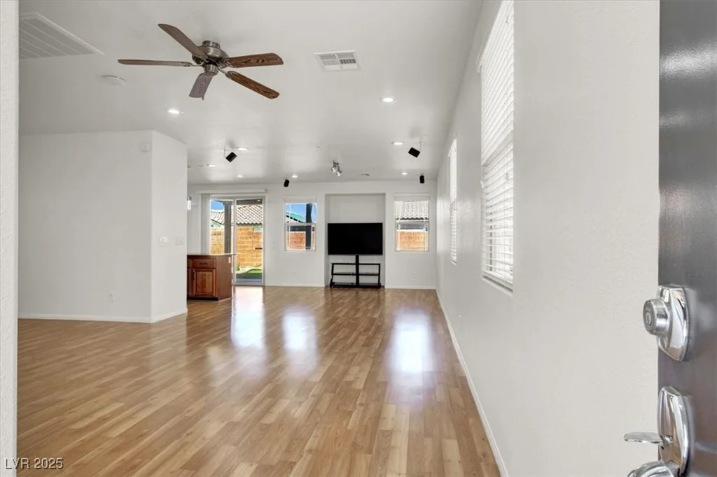 7814 Granite City, Las Vegas, NV 89166