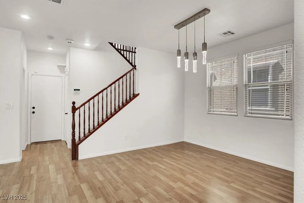 7814 Granite City, Las Vegas, NV 89166
