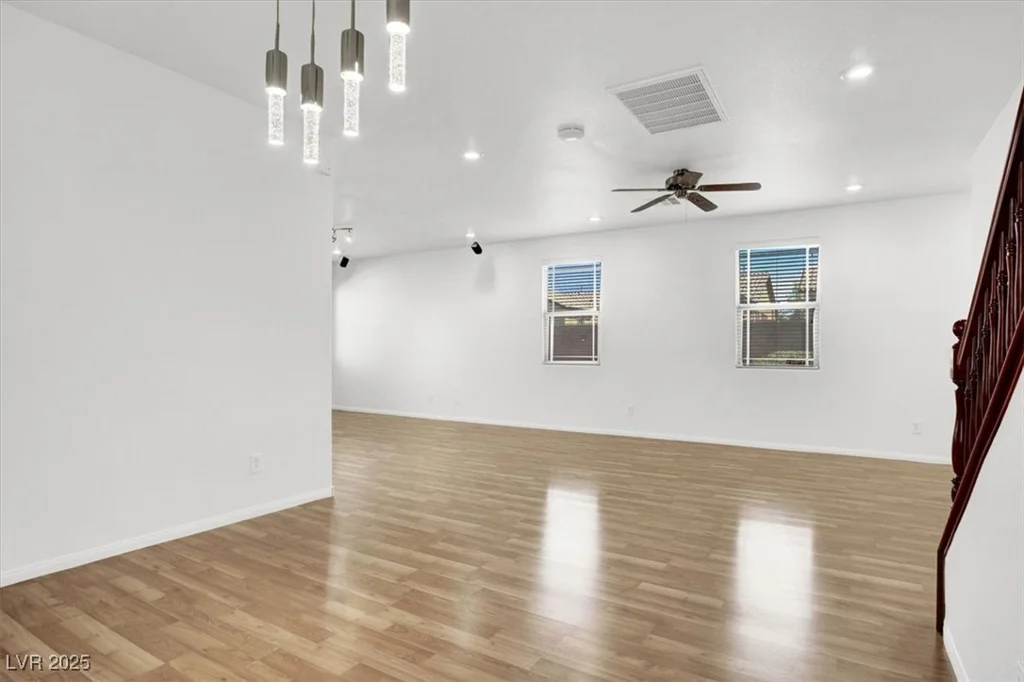 7814 Granite City, Las Vegas, NV 89166