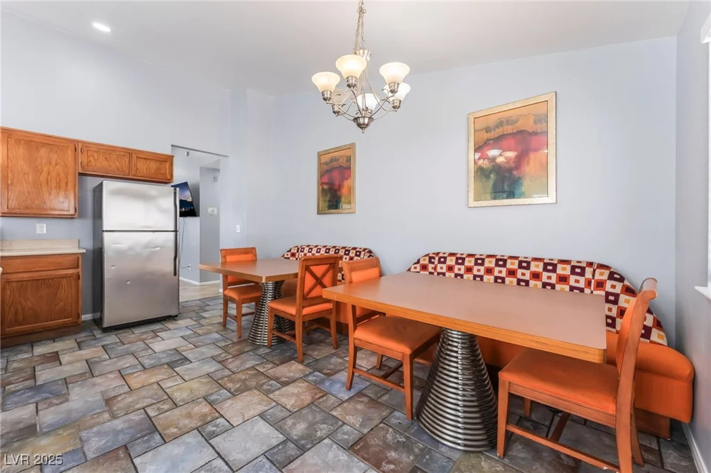 1012 Greystone, Las Vegas, NV 89108