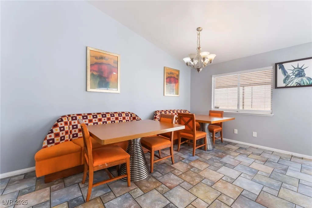 1012 Greystone, Las Vegas, NV 89108