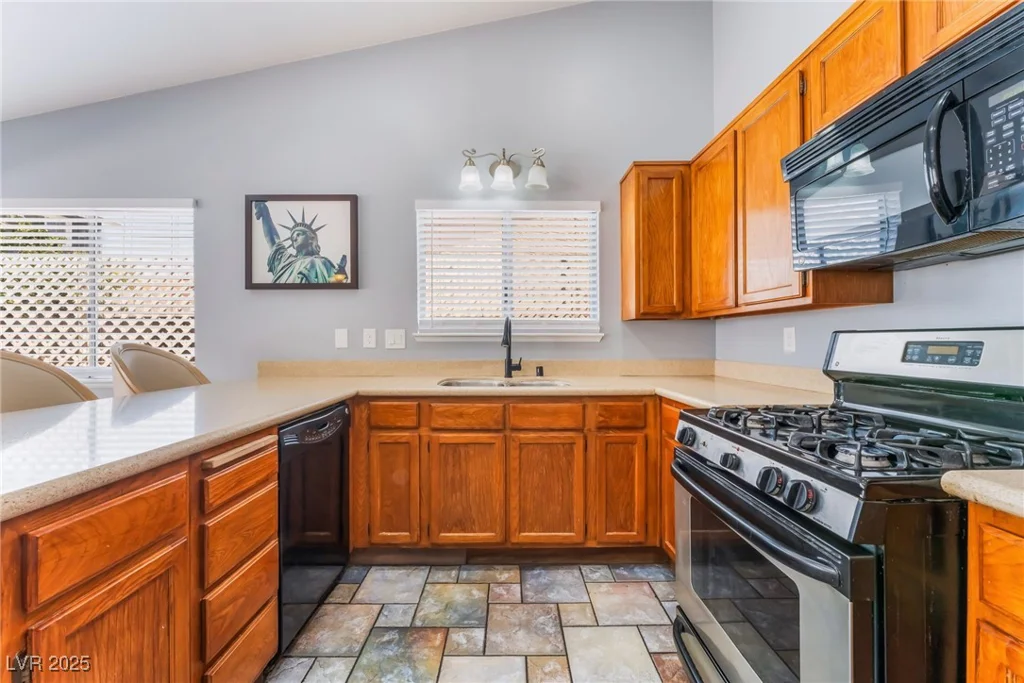 1012 Greystone, Las Vegas, NV 89108