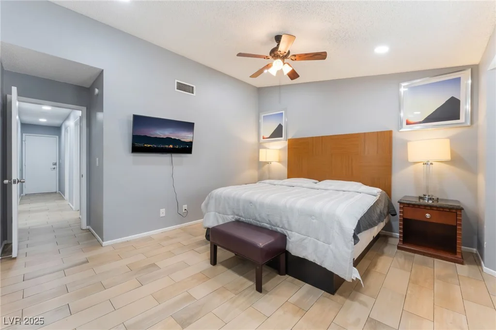 1012 Greystone, Las Vegas, NV 89108