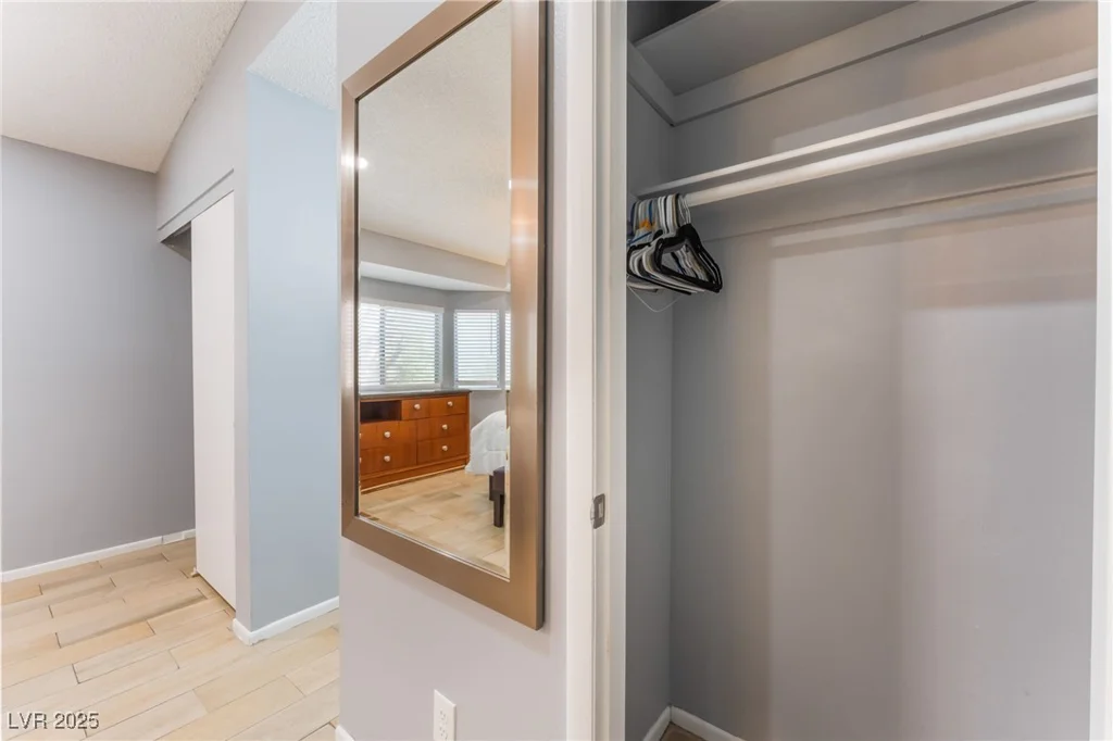 1012 Greystone, Las Vegas, NV 89108
